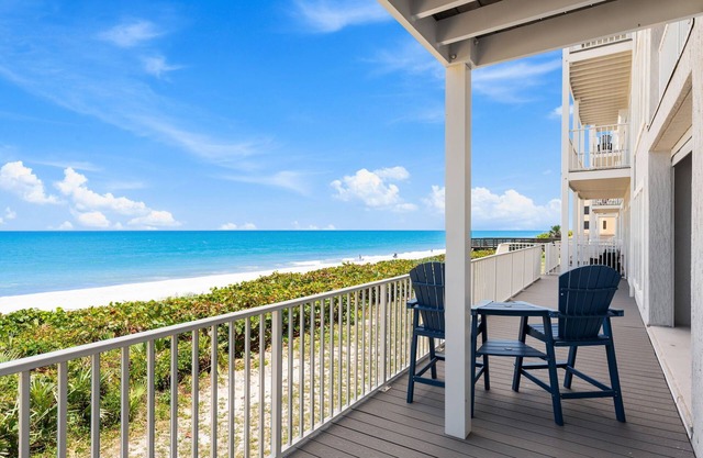 🌊 Gorgeous Direct Oceanfront Bliss W/Steps to Sand & Heated Pool!