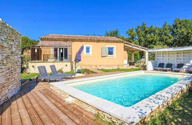 Gorgeous home in Saint-Saturnin-lès-Apt