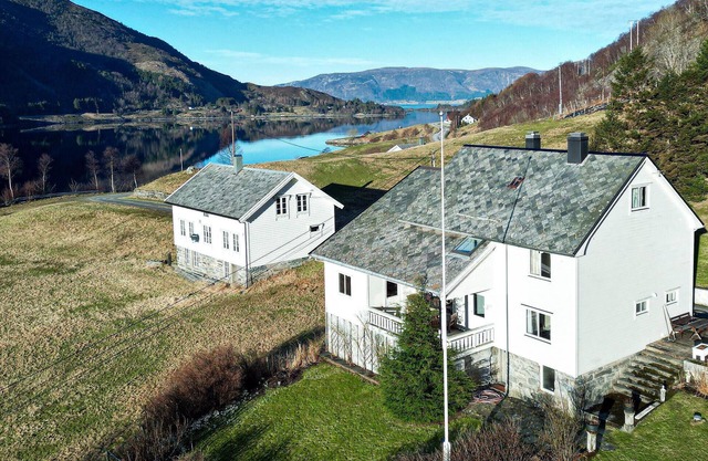 Gorgeous home in åheim