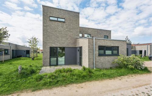 Gorgeous Home In Lembruchdümmer See