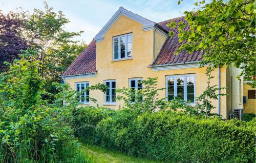 Gorgeous Home In Østermarie With Wifi