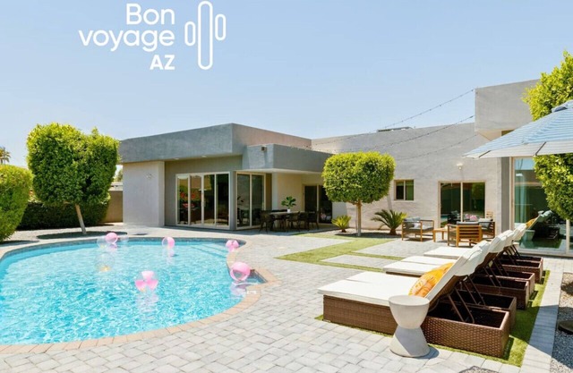 Grand OldTown Scottsdale Home w/Heated Pool