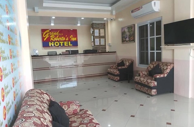 Grand Robertos Inn