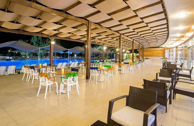 Grand Sahins Gumuldur Resort