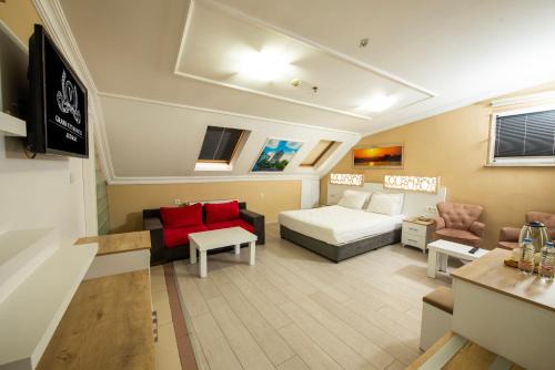 GRAND VATAN HOTEL