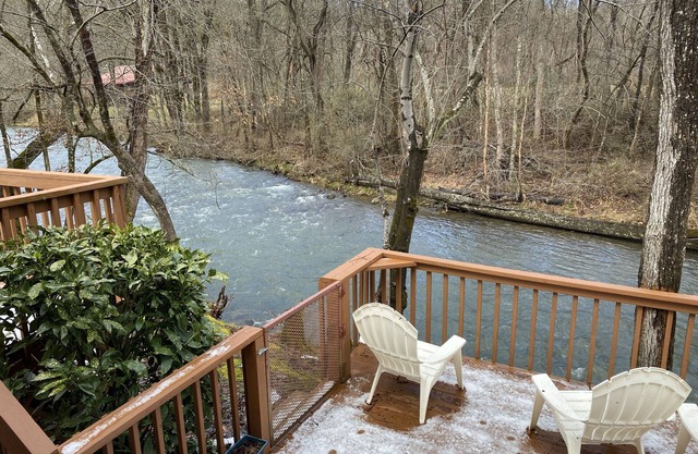 Gray's Place on Cosby Creek - 2 Bedrooms, 2 Baths, Sleeps 6 Home by RedAwning