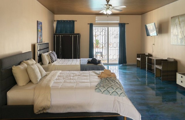 Great studio beach apartment with wonderful amenities
