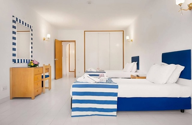 Great Location Near Oura Beach! Kitchenette, Balcony with Sea View, 2 Pools!