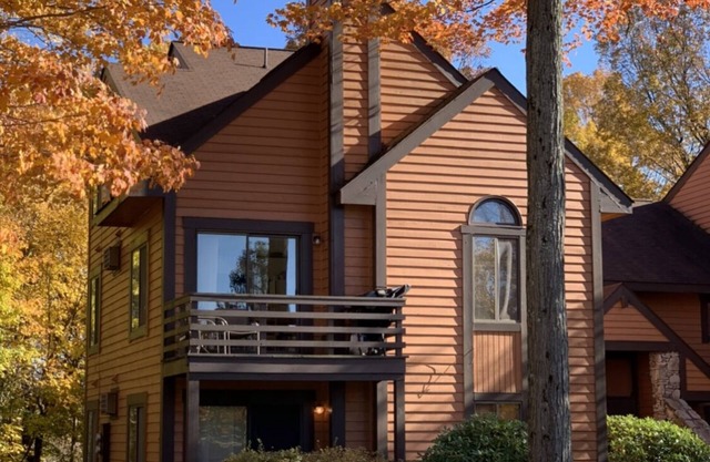 Great Seven Springs Condo! Sleeps up to 10!