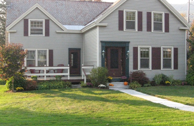 Great Village location to enjoy all the summer events in the Mancheste area.