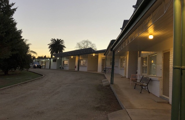 Green Door Motel
