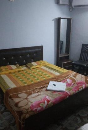 Green Oak Guest House