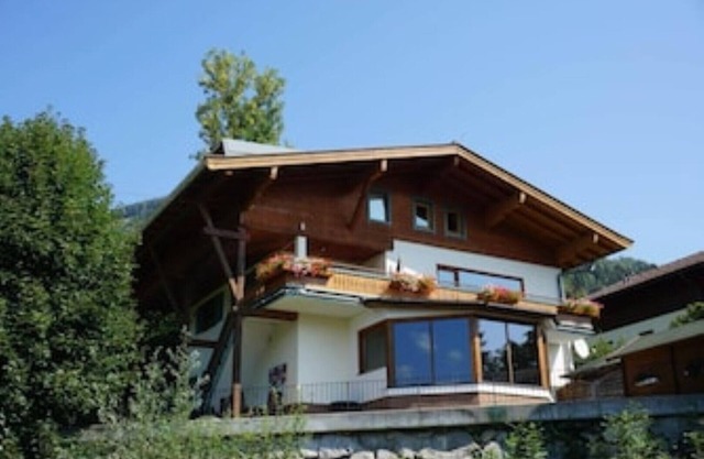 Großes Garten App 160m2 8 Personen, Haus Stefin, Zell am See