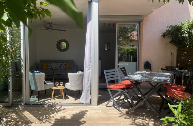 Ground Floor Apartment in Argelès-sur-Mer, Sleeps 4, Garage, Garden, Near Beach