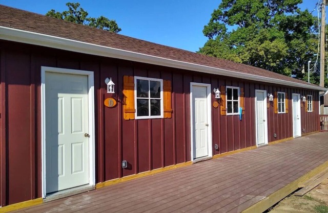 Groveport Resort/Waterfront Cabin C/Newly Remodeled