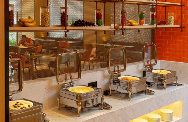 Guangzhou Baiyun Airport Rezen Select Hotel