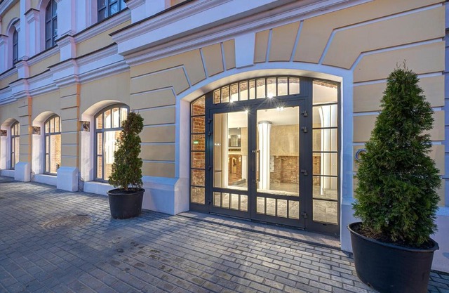 Gubernator Hotel