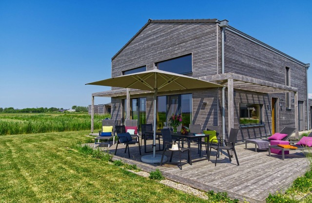 Gud Jard Chalet No. 37 - designer holiday home (37) with exclusive furnishings