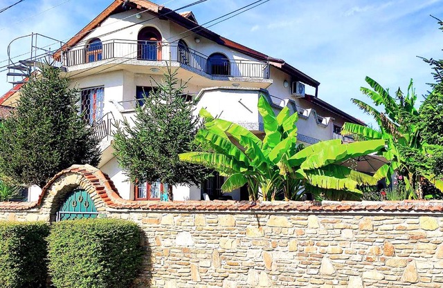 Guest House - Heaven