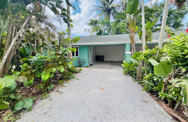 Gulf Access Canal & Dock 1.2 Miles 2 Beach Just Redone Close 2 Barefoot Beach!