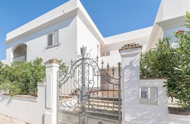 Gulf of Orosei Three-room apartment sleeps 5 with air conditioning