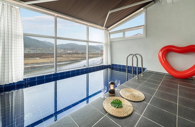 Gyeongju Modern Pool Villa