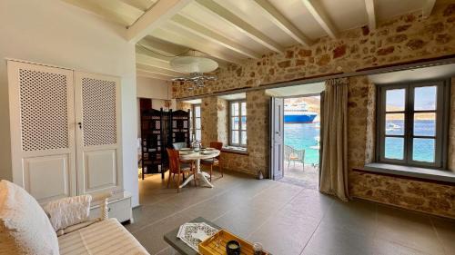 H-aris Seafront Mansion