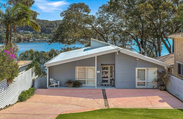 Hampton Cottage by HolidayCo.