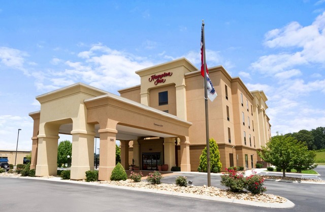 Hampton Inn Lenoir City