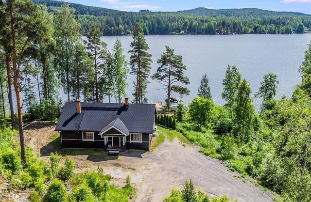 Hanhenpesä by Interhome