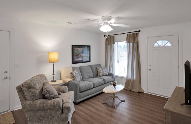 Hank’s Place - Home Away From Home