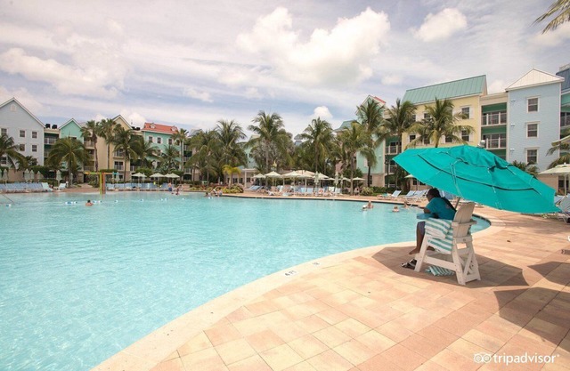 Harborside ATLANTIS, 2br Lock-off, sleeps 8 - Aug 27-Sep 3 + 8 park passes daily