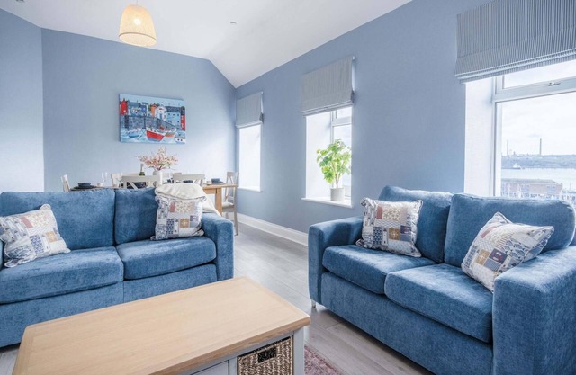 Harbour Heights - 2 Bed Apartment - Milford Haven
