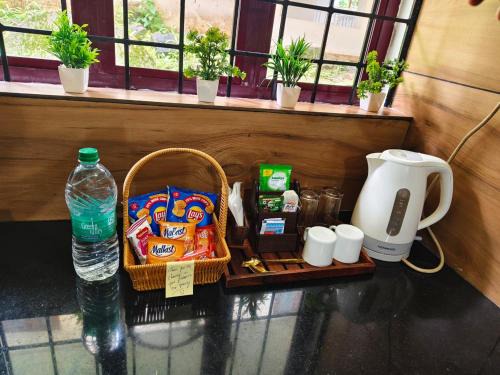 Harichandhanam Inn 200 meters from temple Ground floor