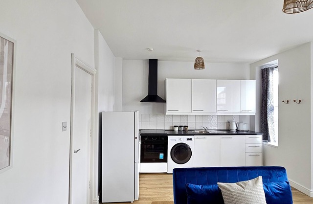 Harlequin Apartments No.3