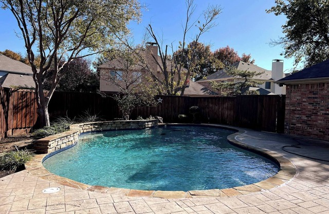 Harmonest: 4 Bedrooms in Frisco, Sound Medi-Bed