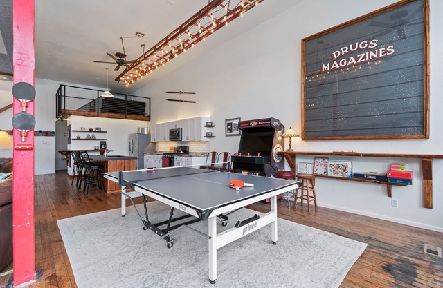 Harwood Mullan - BEST for FAMILYS - LOOKOUT