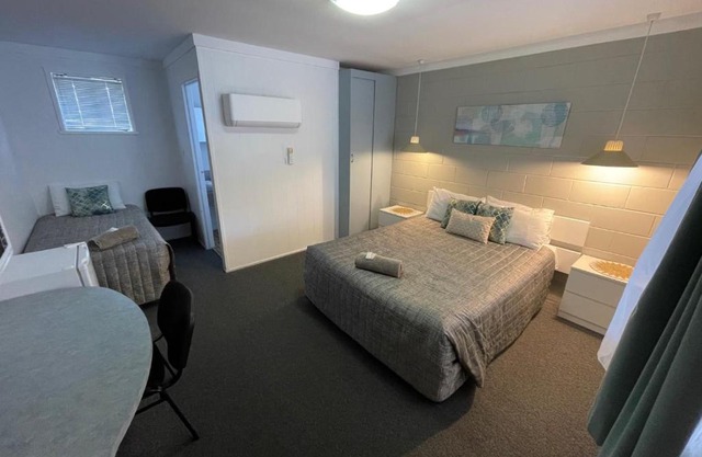 Hatton Vale Motel