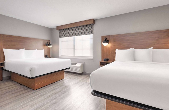 Hawthorn Extended Stay by Wyndham Bedford/Dallas