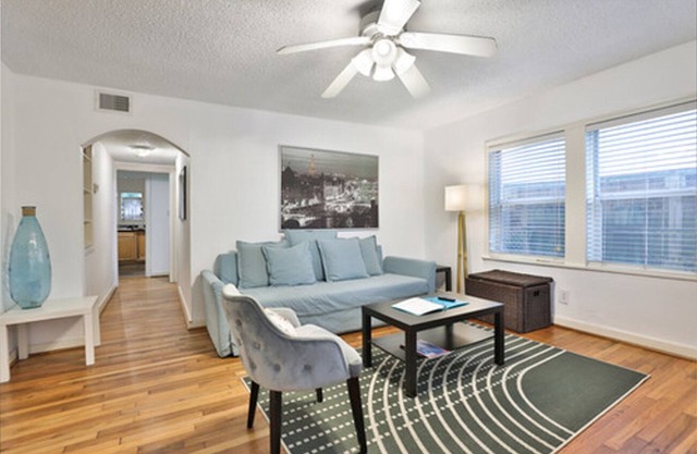 Heart l Of Montrose - Cozy 1 BR