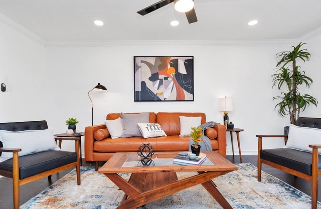 ☆Heart Of Houston Getaway☆ |POOL| Mins to DT