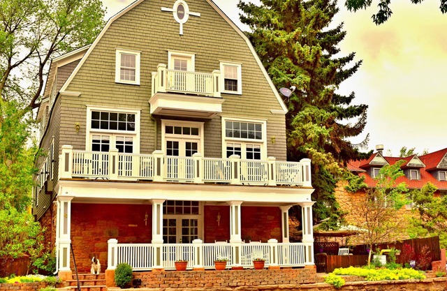 Heart of Manitou Springs. Award-winning. Luxurious. Rent all three apartments.