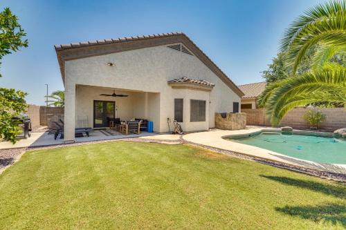 Heated Pool and Yard Gilbert Getaway!