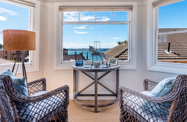 Heritage Elegance in Harbourside Luxurious Apartment amazing location