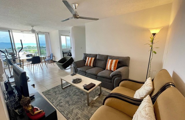 Hermoso Apartamento con Vistas Panoramicas!