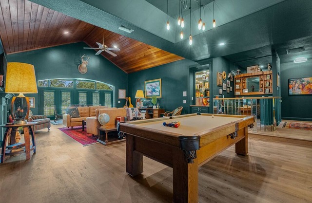 HIDDEN GEM OF ORLANDO: THE BNKRnnFlorida Living at its coziest. Designed for you