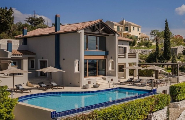 Hidden Luxury Gem Of Kefalonia - Villa Karmaniolos