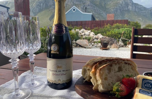 Hidden Stream Cottage