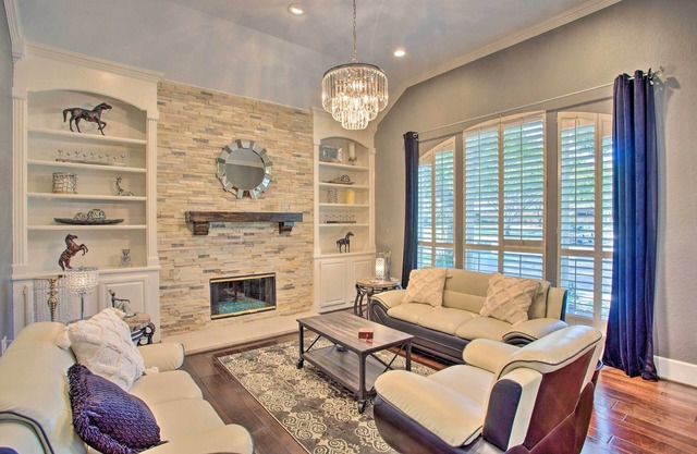 Highland Village House: Creek Access & Boat!