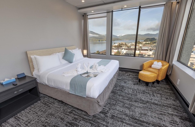Highliner Hotel & Conference Centre